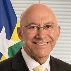 Confúcio Moura